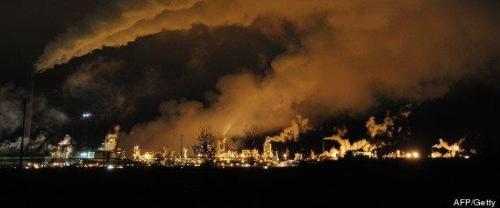 r-OILSANDS-EMISSION-REPORT-large570
